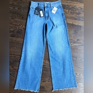 NWT Paige Anessa 31" High Waist Raw Hem Jeans, Size 28